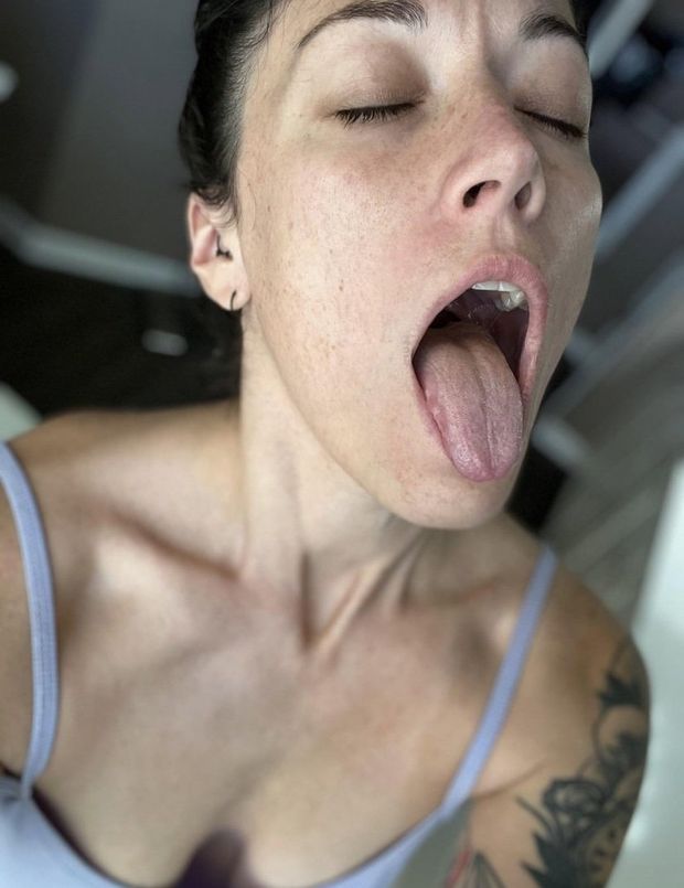 Cum on my tongue